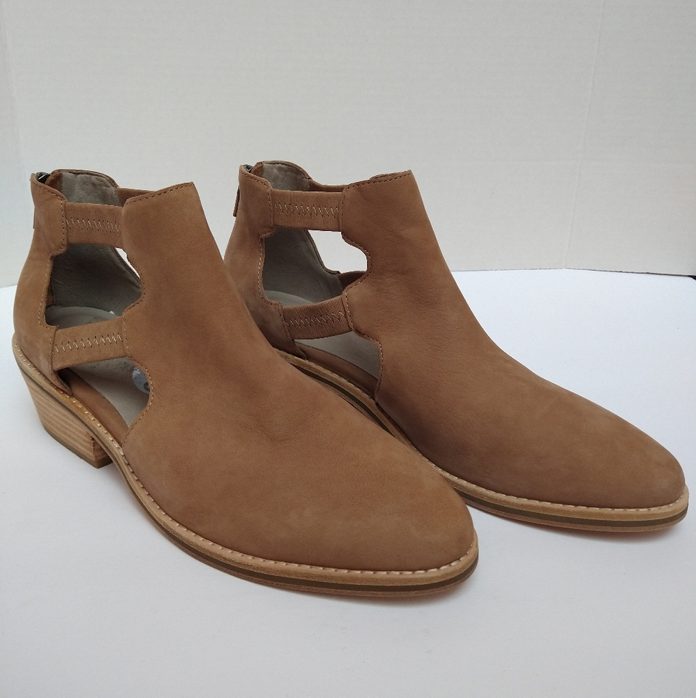 EILEEN FISHER WOMEN'S ANKLE BOOTS
